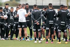 A estreia do corinthians no campeonato brasileiro, que acabou sendo também o primeiro jogo sob o comando de sylvinho, mostrou que há muito. Veja Todos Os Jogadores Que Deixaram O Corinthians Em 2021