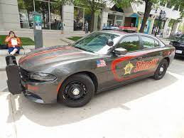 Milwaukee County Wisconsin Sheriffs Department Police Cars Us Police Car Emergency Vehicles