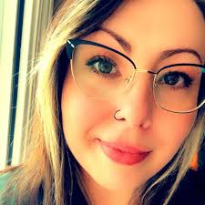 A little product knowledge for today🎁 Kenra Color Protecting system  ❄️Maintain over 95% color vibrancy through 40 washes ❄️Enhances shine ❄️Ph  Balanced ❄️Provides daily color protection with each wash Kenra Blowdry  Spray