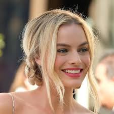 Please do not send any fanmail or hatemail to us. Margot Robbie