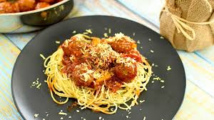 Sebenarnya adik baby teringin nak makan spaghetti bolognese. Meatball Spaghetti Guna Bahan Readymade Je Youtube