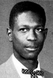 Silas, Russell elevate Oakland school to No.1