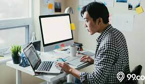 Banyak sekali jenis pekerjaan sampingan yang dapat kamu pilih, baik secara online maupun offline, bekerja di rumah, atau kerja sabtu dan minggu saja. Pekerjaan Sampingan Bikin 4 Artis Ini Makin Sukses