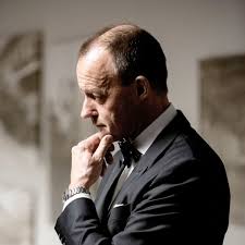 Hier twittern friedrich merz (fm) und sein team (tm). Friedrich Merz Bleibt Aufsichtsrat Bei Blackrock Der Spiegel