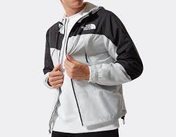 Founded in 1968 to supply climbers, the company's logo draws inspiration from half dome, in yosemite national park. The North Face Hydrenaline Wind Jacket Tin Grey Nf0a53c15wh1