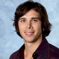 Kendra Davison (@kendradavison)