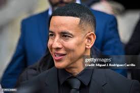 7,271 Daddy Yankee Photos & High Res Pictures