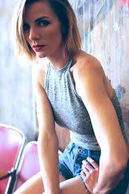 Marie Bollinger's Instagram, Twitter & Facebook