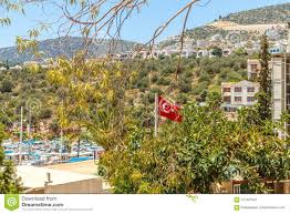 The journey is 198 kilometres long and will take you approximately 3 hours on the d635 through mountain roads lined with pine forests. Malerische Sommerstrassen Alter Stadt Kalkan Antalya Die Turkei Redaktionelles Stockfotografie Bild Von Landschaft Erbe 121421647