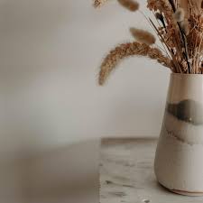Vase Doux Vieux Rose En Ceramique Naturelle En 2020 Vase Vieux Rose Vase En Ceramique