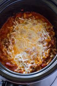 You can get everything ready in the crockpot in the morning, and then walk in the door in. Slow Cooker Ground Beef And Cheese Pasta Gimme Delicious