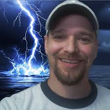 Two former Oregon QBs match up in an AFC West battle 🦆 DENvsLAC– Sunday  4:05pm ET