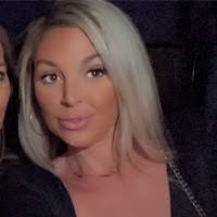 100+ "Robyn Green" profiles