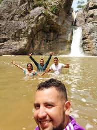 LuisBustilloHN 🔴 Tenemos Lugares Hermosos En Nuestro Municipio Río Uyuca  #Olanchito Cobertura #CVO TELEVISIÓN 📺