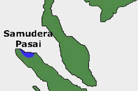 Dari aceh mereka melakukan kegiatan perdagangan di sepanjang pantai barat sumatera melewati selat sunda dan akhirnya sampai di pantai utara pulau. Peninggalan Sejarah Kerajaan Samudera Pasai Halaman All Kompas Com