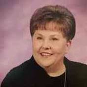 Toni Warnick's Instagram, Twitter & Facebook