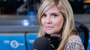 Woman's Hour: Dame Jenni Murray signs off with feminist anthem