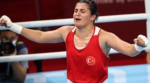 Milli boksör busenaz sürmeneli, kadınlar 69 kilo çeyrek finalinde ukraynalı sporcu anna lysenko'yu mağlup ederek adını yarı finale yazdırdı ve. 9v7 Xsulzjvunm
