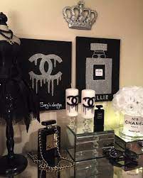 Pin By Alecsandra Maximo Rosa On Designher Chanel Room Glamour Decor Bedroom Makeover Diy