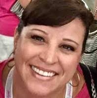 Shelley Pederson's Instagram, Twitter & Facebook