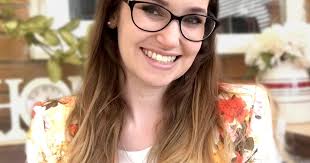 Podcaster Jessie Ace