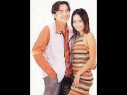 He has been a professional singer since 1997 and has been active for over 20 years, after winning 2nd prize at a talent show the voice of district 10, ho chi minh city.in 1997, he signed an exclusive contract with ht production and became known for chinese music. Khung Trá»i Ngay XÆ°a Ä'an TrÆ°á»ng Cáº©m Ly Lan Song Xanh 2002 Youtube