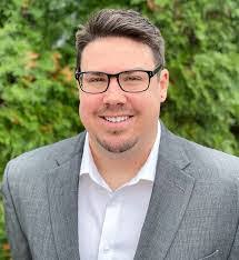 Seth Moser's Instagram, Twitter & Facebook