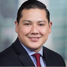 If someone would have told me I'd be graduating again from school I  wouldn't believe it… A few months ago I applied and got accepted to the  Goldman Sachs 10KSB program. And