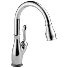 On trend (2021) delta faucet keele. Single Handle Pull Down Kitchen Faucet With Touch2o And Shieldspray Technologies 9178t Dst Delta Faucet