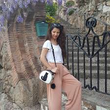 Kediyi Merak Oldurur Derler Bizi De Farkli Cografyalara Ve Kulturlere Olan Merakimiz Yollara Dusurdu Tabii Ki Gittigimiz Her Yerde Ked Fashion Culottes Pants