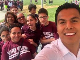 En vivo desde Cicero! Acompaña a Telemundo Chicago y NBC5