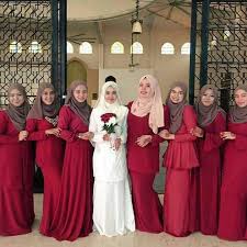 Baju bridesmaid ini tampak sangat elegan untuk dipakai di acara pernikahan. Design Baju Bridesmaid 2018 Cheap Buy Online