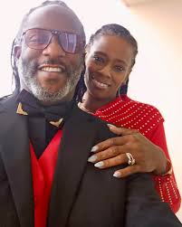 I'm 60 she's 59. Known each other 42 yrs. Married 38 years!  #BlackCoupleRevolution