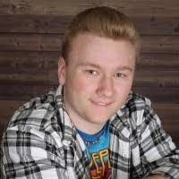 Jake Schofield's Instagram, Twitter & Facebook