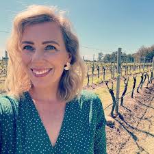 Alana Hurst's Instagram, Twitter & Facebook