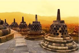 Warisan Budaya: Kompleks Candi Borobudur