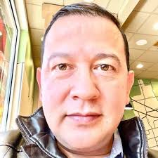 Armando Solis Jr (official) (@pastor_asol)