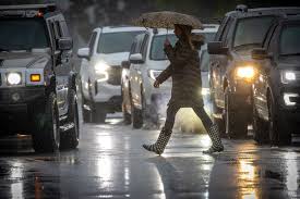 Scattered Showers Expected Sunday Through Monday in L.A.