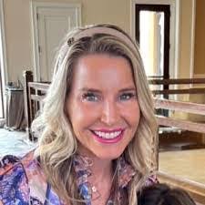 Melissa Radatz's Instagram, Twitter & Facebook