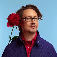 Hello! I am a professional photographer and photography teacher. As a  photographer, I specialize in shooting family and corporate events, high  and basic floristry, interiors, and, of course, portraits. The most  ambitious