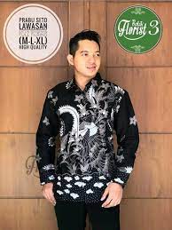 Berikut jenis varian pakaian tenun dan batik pria yang ditawarkan negarawan untuk anda para pria yang menggemari pakaian batik modern. Ke Grosir Kemeja Batik Modern Solo Indonesia 085280978163 ×¤×™×™×¡×'×•×§