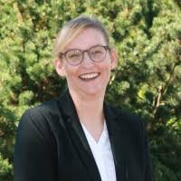 Sandra Wendt's Instagram, Twitter & Facebook