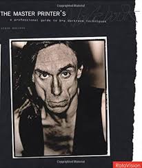 The Master Printers Workbook: A Professional Guide to Black & White  Darkroom Technique: Steve Macleod: 9782880467333: Amazon.com: Books