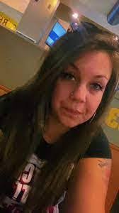 Brooklyn Rowland's Instagram, Twitter & Facebook