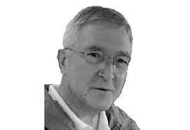 Edward Moye's Instagram, Twitter & Facebook