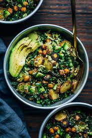 Kale Detox Salad W Pesto Well And Full Recipe Vegetarian Salads Kale Detox Salad Delicious Vegetarian