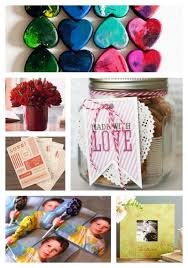 It doesn't have to be close to valentine's day to adore this list of creative ways to say, i love you! what's even better is that you won't have to break the bank on these frugal gift ideas. Valentine S Day Gift Ideas 17 Sweet Gifts You Can Make Yourself Cool Mom Picks Mom Valentines Day Gift Valentines For Mom Valentine Gifts