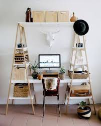 Bureau De Travail Et Rangement A Echelles Deco Maison Diy Deco Bureau Diy Deco