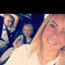 Robyn Lomax (@LomaxRobyn)