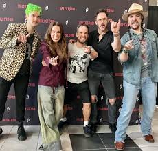 Save the best for last. My final VIP/meet and greet this year was the best  one. It was so much fun getting some time to chill with @halestorm in  #london